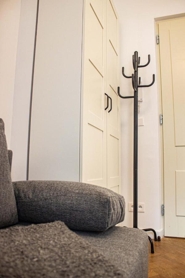 Kawalerka W Centrum Warszawy Apartamento *